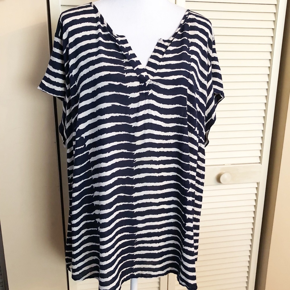 •Ava Christine Striped Flowy Shirt•